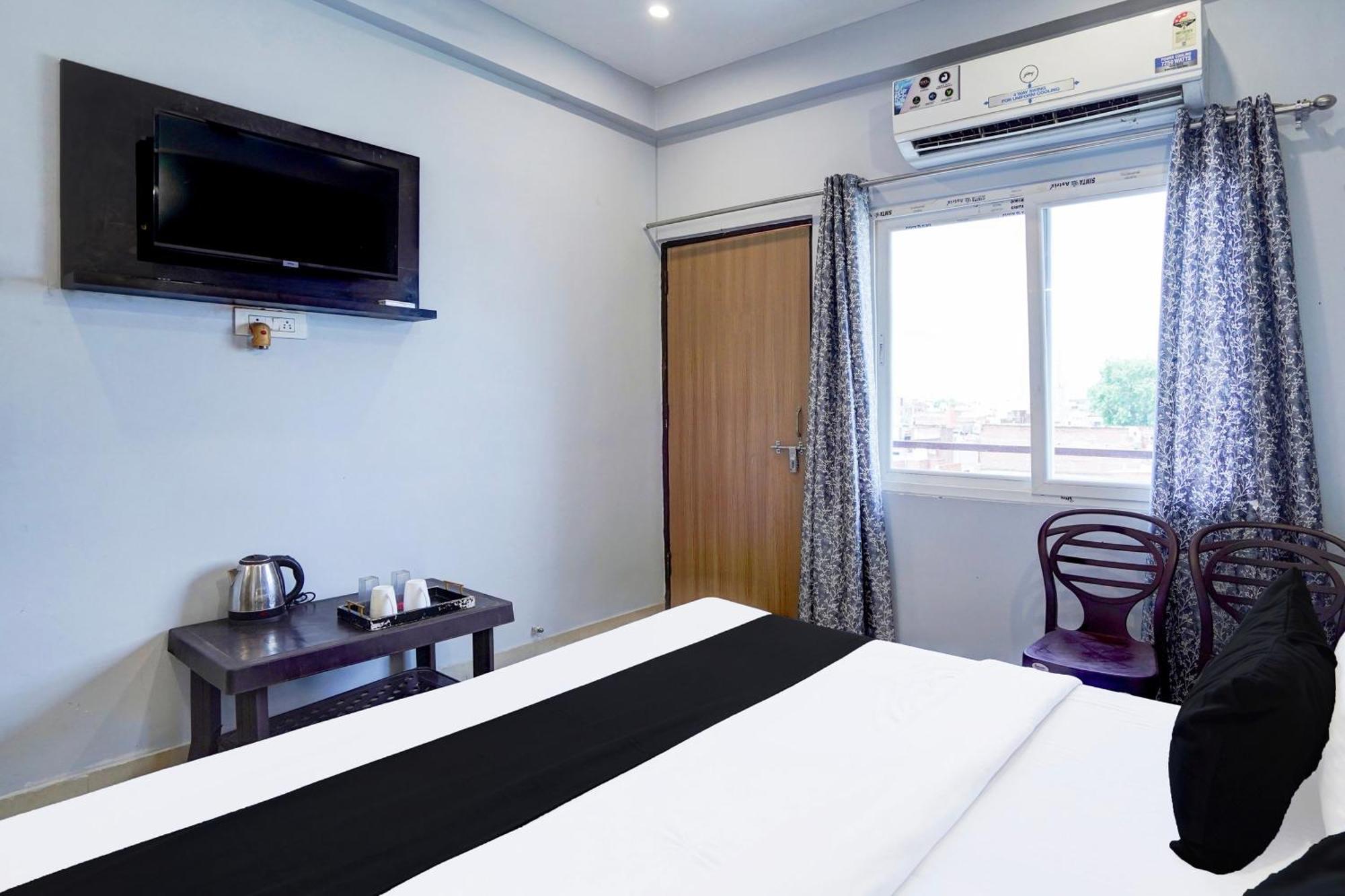 Super Hotel O Blw Kakarmatta Near Banaras Junction Varanasi Exterior photo