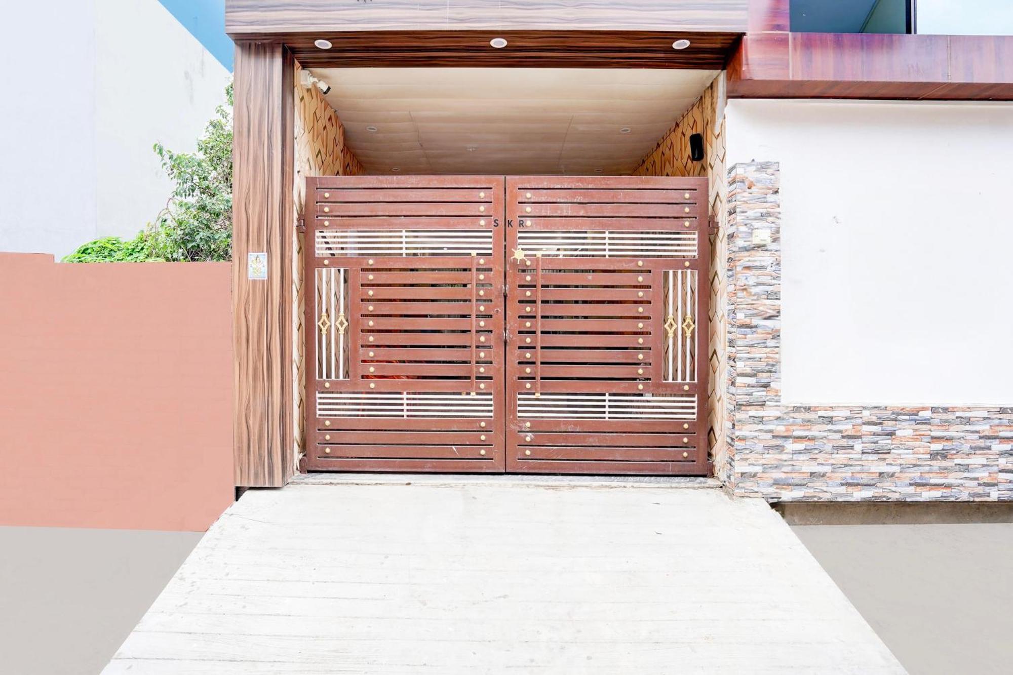 Super Hotel O Blw Kakarmatta Near Banaras Junction Varanasi Exterior photo